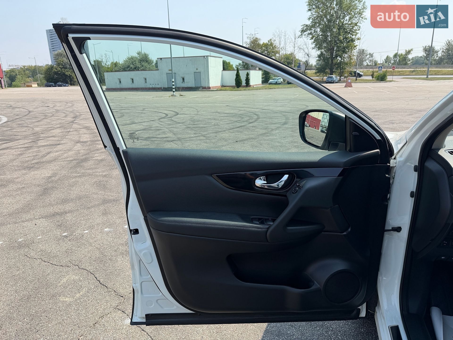 Nissan Qashqai 2016 VIN SJNFDAJ11U1829193 фото оголошення 32 з 141