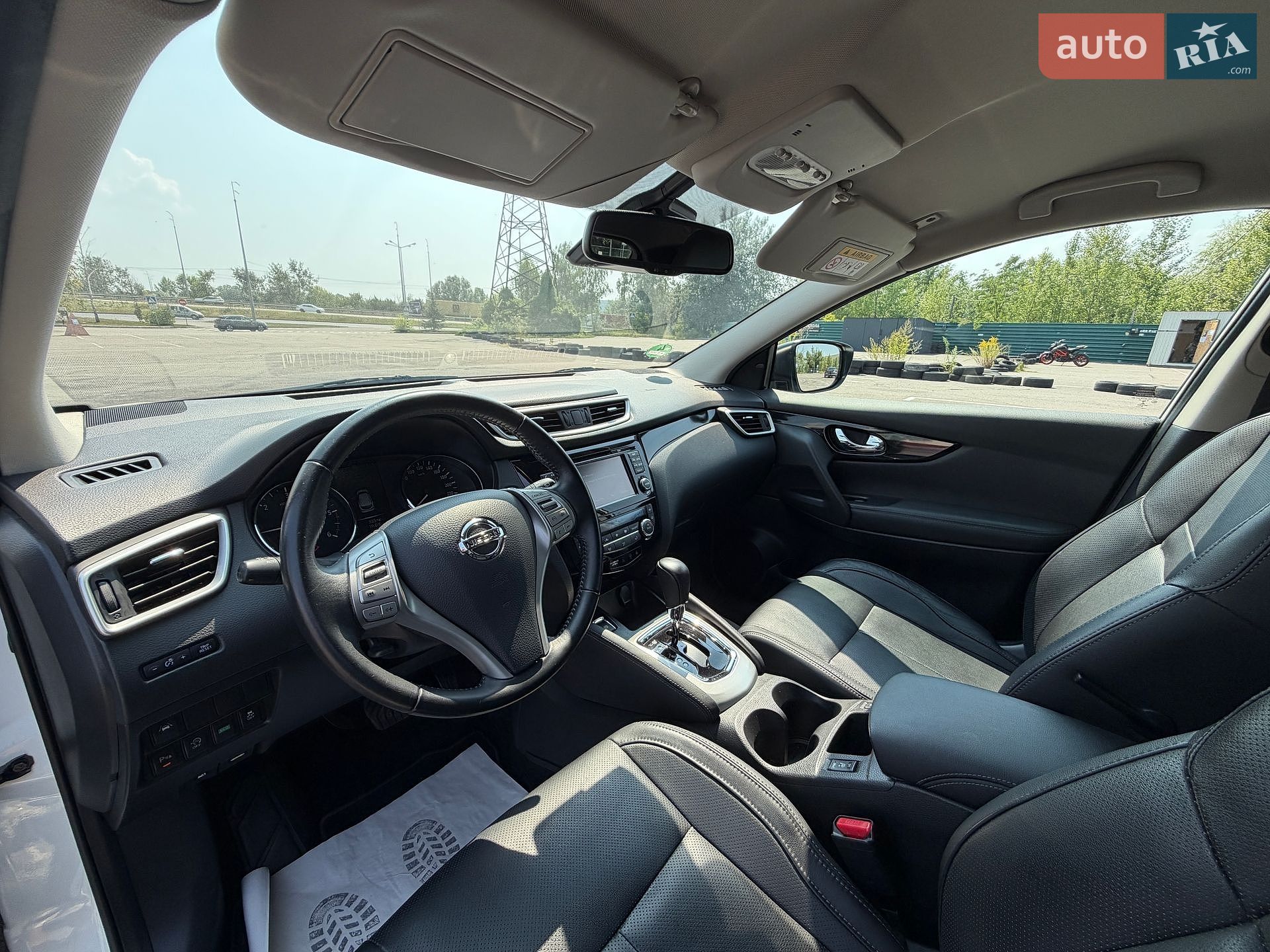 Nissan Qashqai 2016 VIN SJNFDAJ11U1829193 фото оголошення 34 з 141