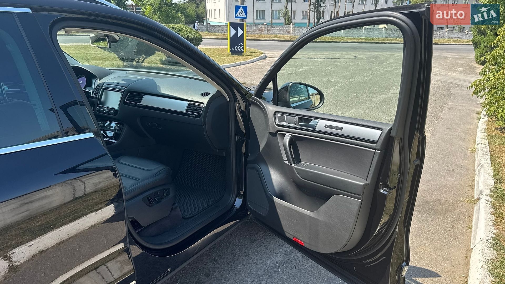 Volkswagen Touareg 2015 VIN WVGZZZ7PZFD025424 фото оголошення 11 з 21