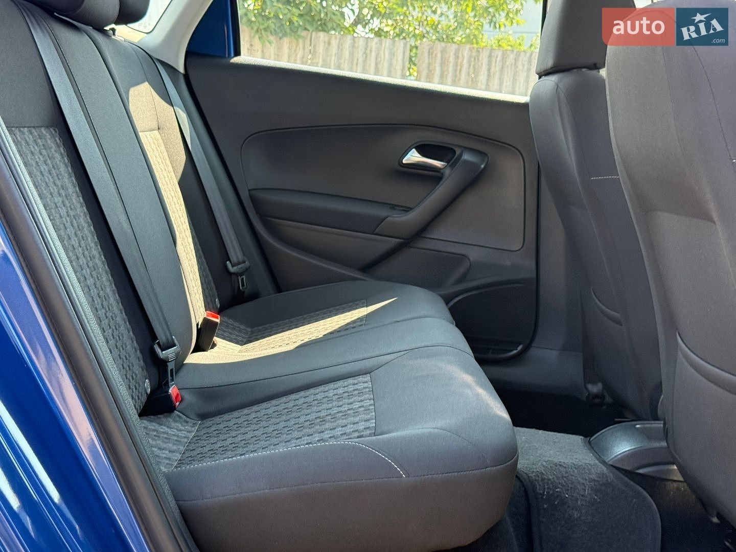 Volkswagen Polo 2018 VIN XW8ZZZ61ZJG066223 фото оголошення 30 з 50