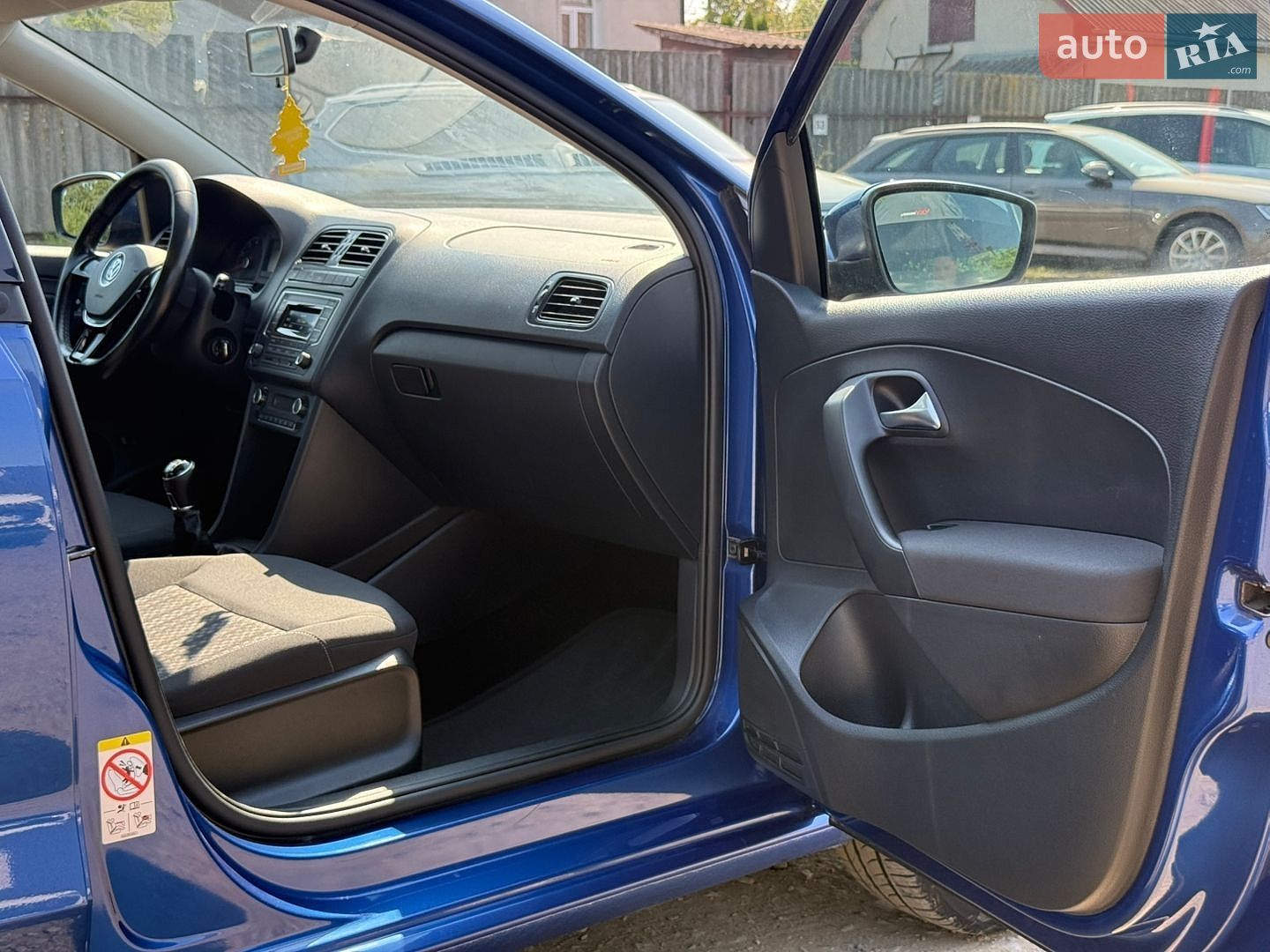 Volkswagen Polo 2018 VIN XW8ZZZ61ZJG066223 фото оголошення 33 з 50