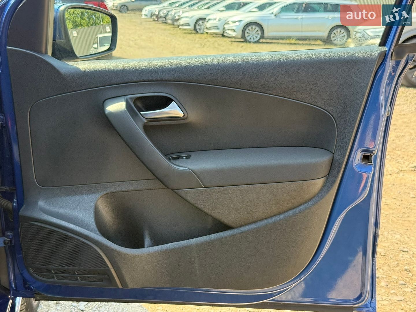 Volkswagen Polo 2018 VIN XW8ZZZ61ZJG066223 фото оголошення 36 з 50