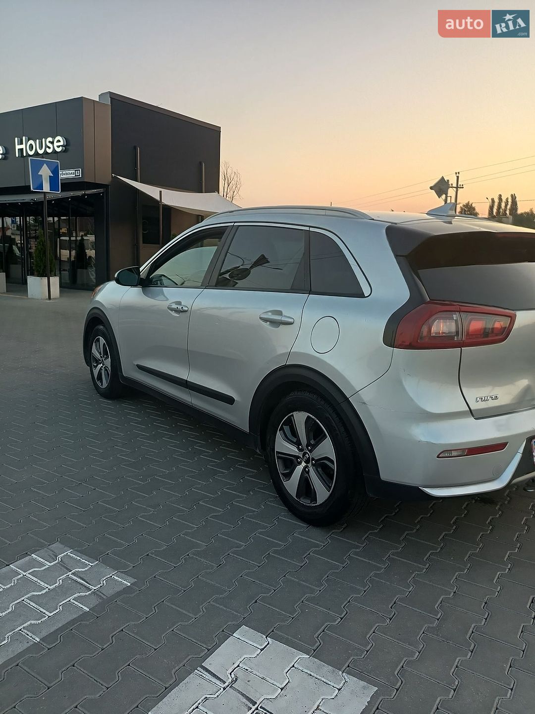 Kia Niro 2016 VIN KNDCB3LC4H5042619 фото оголошення 4 з 34