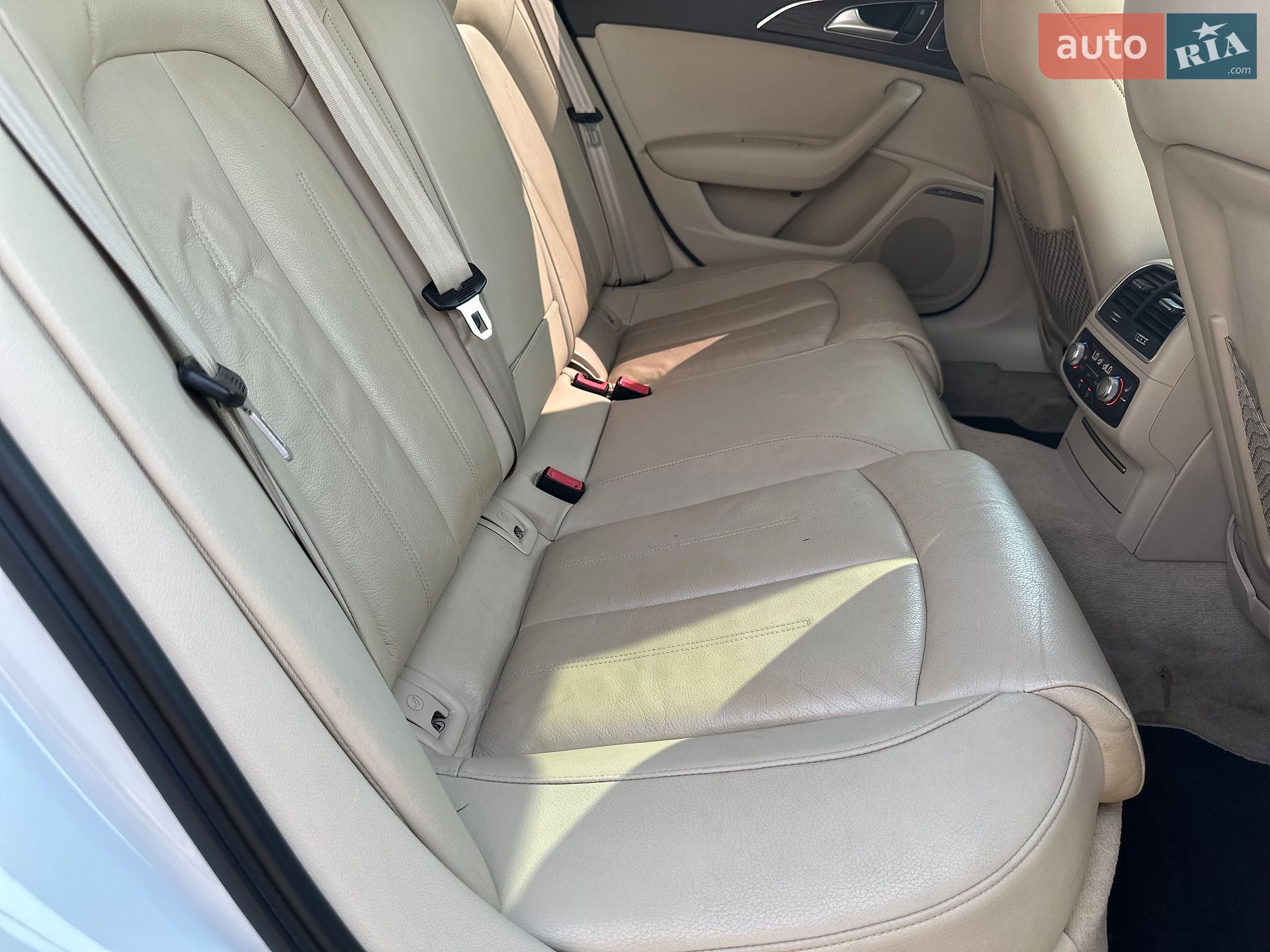 Audi A6 2015 VIN WAUFGAFCXGN066630 фото оголошення 17 з 25