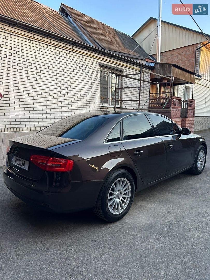 Audi A4 2013 VIN WAUZZZ8K5DA203034 фото оголошення 4 з 15