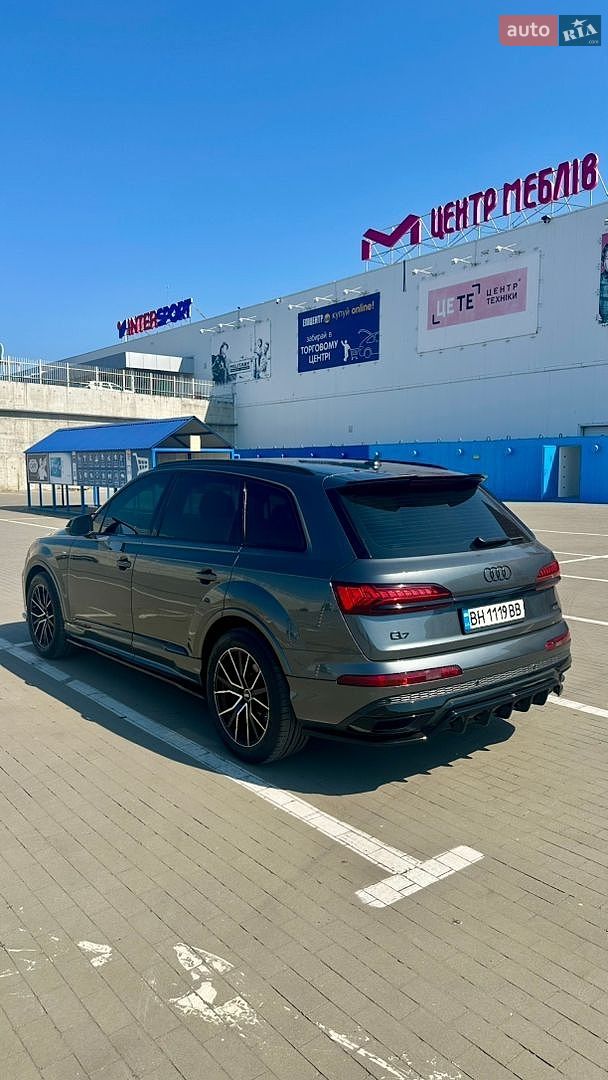 Audi Q7 2020 VIN WAUZZZ4M5MD014700 фото оголошення 14 з 97
