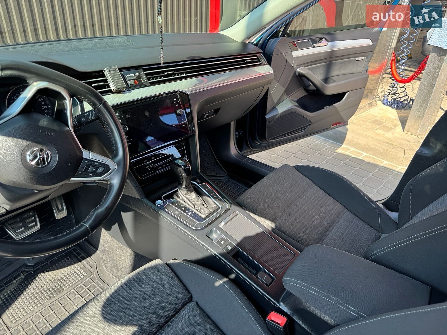 Volkswagen Passat 2020 VIN WVWZZZ3CZLE106393 фото оголошення 9 з 10