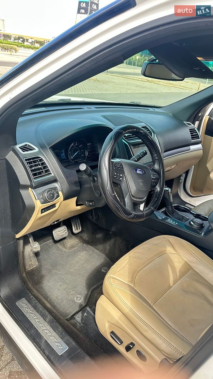Ford Explorer 2016 VIN 1FM5K8FH9GGC00531 фото оголошення 17 з 34