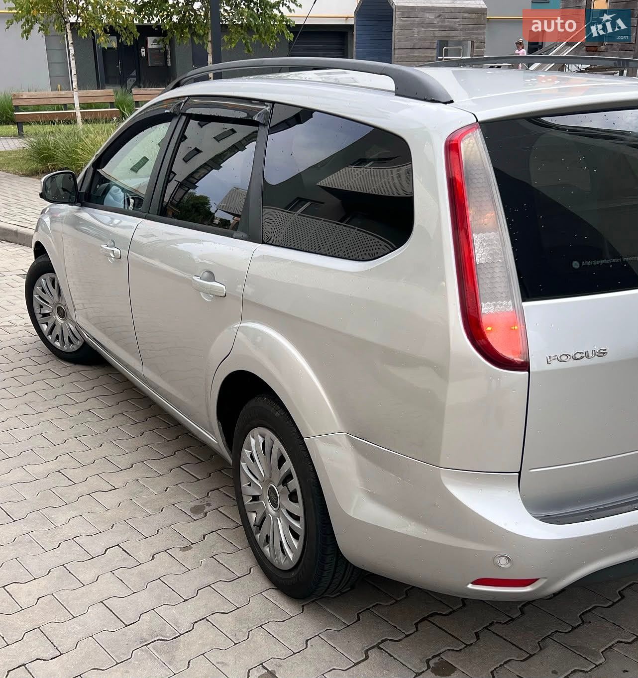 Ford Focus 2010 VIN WF0SXXGCDSAY63583 фото оголошення 11 з 27