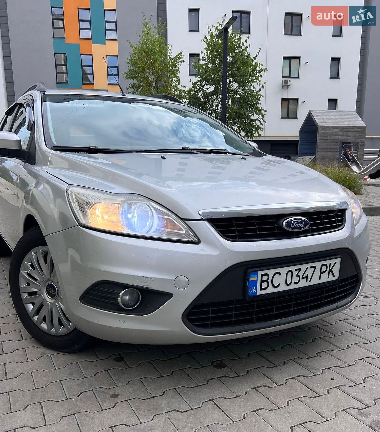 Ford Focus 2010 VIN WF0SXXGCDSAY63583 фото оголошення 2 з 27