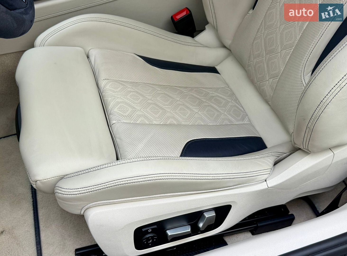 BMW M8 2020 VIN WBSAE01040CE42228 фото оголошення 50 з 58