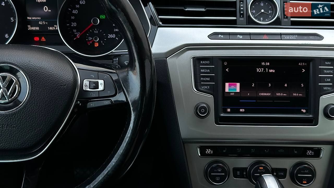 Volkswagen Passat 2016 VIN WVWZZZ3CZHE060704 фото оголошення 13 з 29