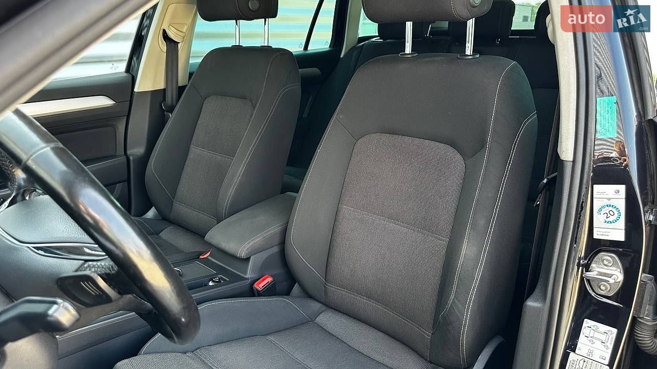 Volkswagen Passat 2016 VIN WVWZZZ3CZHE060704 фото оголошення 25 з 29