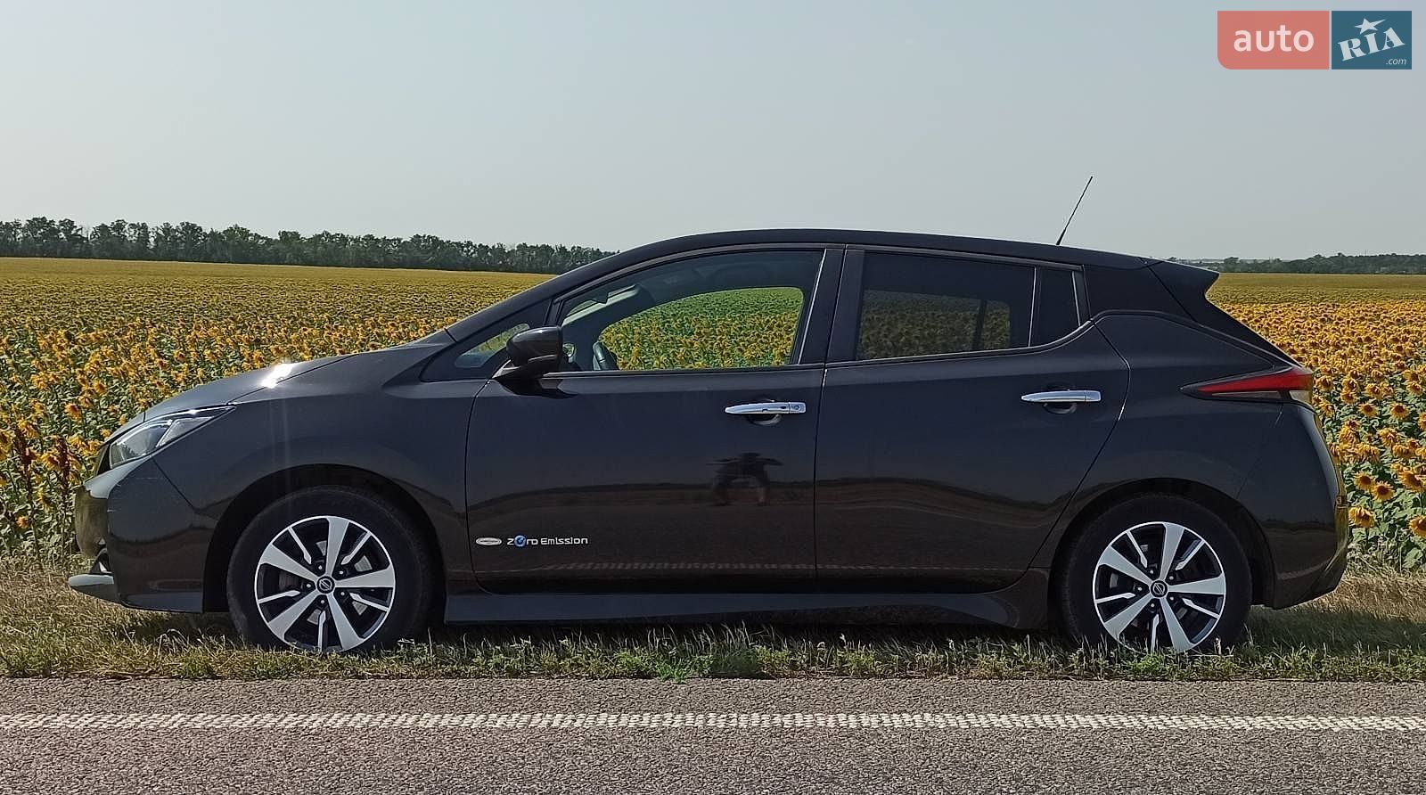 Nissan Leaf 2018 VIN SJNFAAZE1U0000996 фото оголошення 10 з 17
