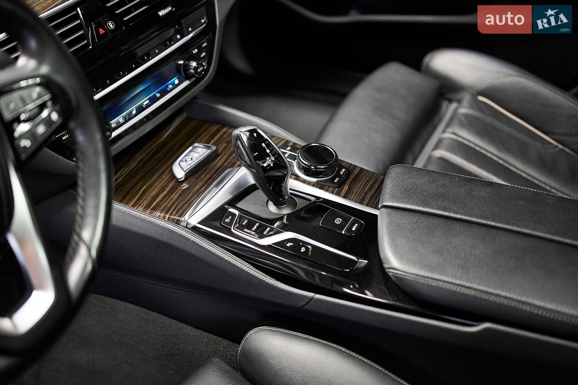 BMW 5 Series 2021 VIN WBA11AH060CH59844 фото оголошення 35 з 78