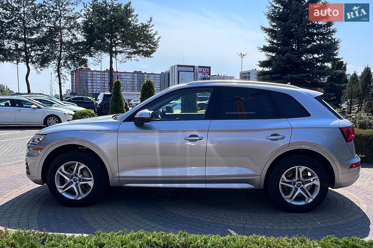 Audi Q5 2017 VIN WA1ANAFY3J2023586 фото оголошення 4 з 25