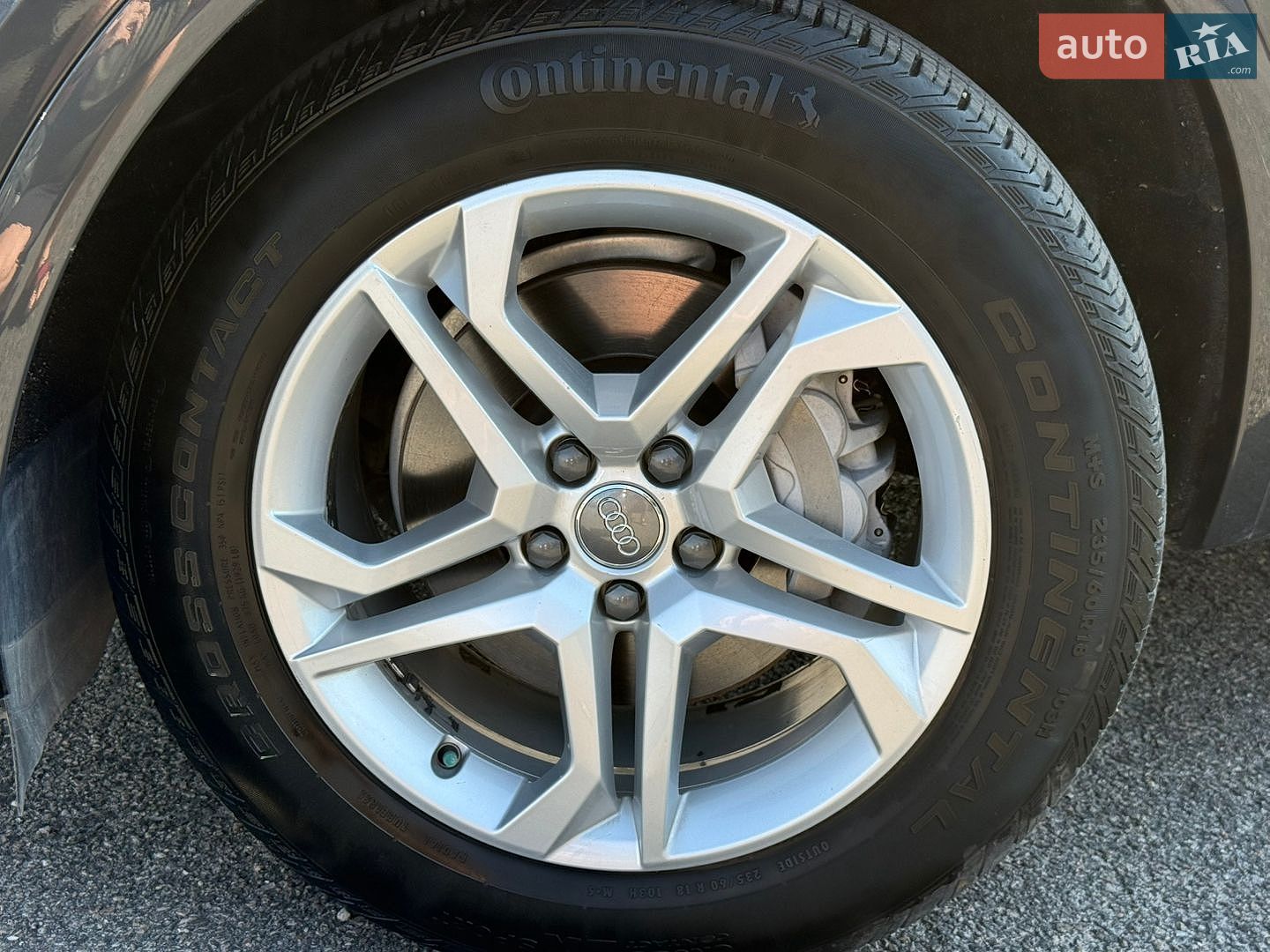 Audi Q5 2019 VIN WA1ANAFY8K2053216 фото оголошення 9 з 15