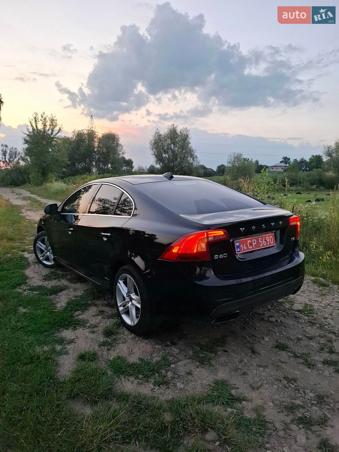 Volvo S60 2015 VIN YV140MFD4F1314783 фото оголошення 3 з 11