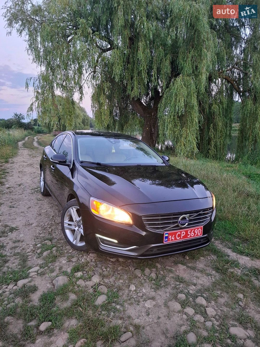 Volvo S60 2015 VIN YV140MFD4F1314783 фото оголошення 2 з 11