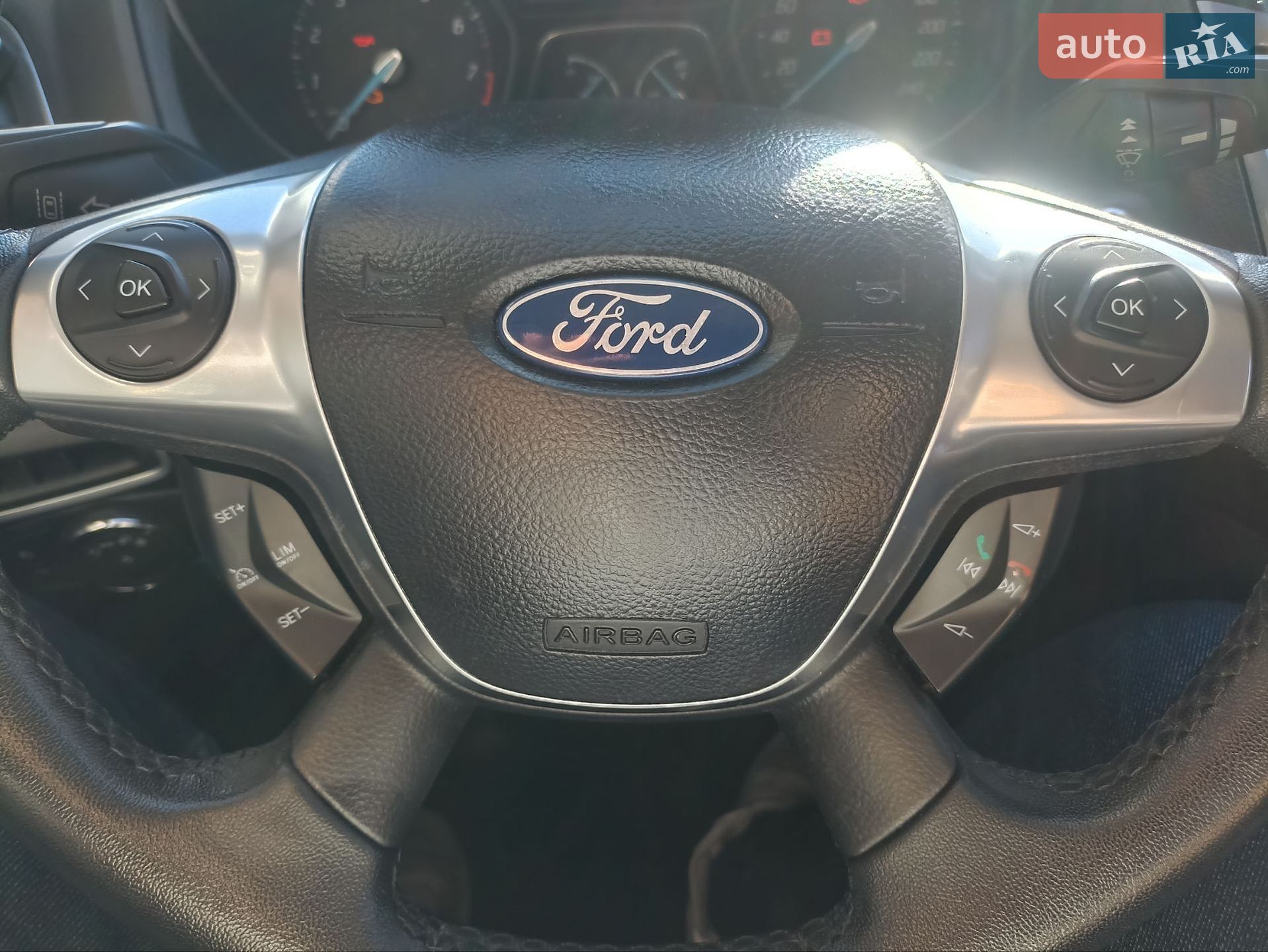 Ford Focus 2011 VIN WF0LXXGCBLBT68575 фото оголошення 17 з 42