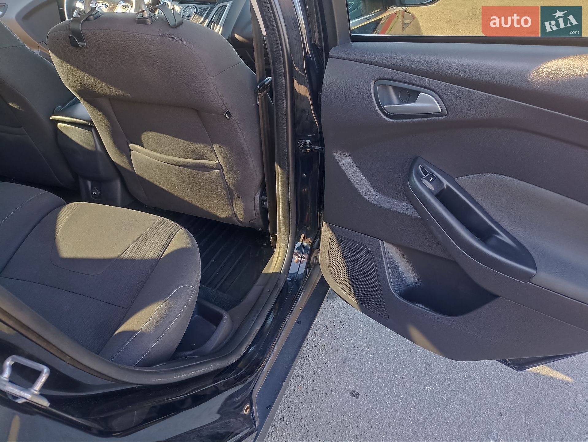 Ford Focus 2011 VIN WF0LXXGCBLBT68575 фото оголошення 24 з 42
