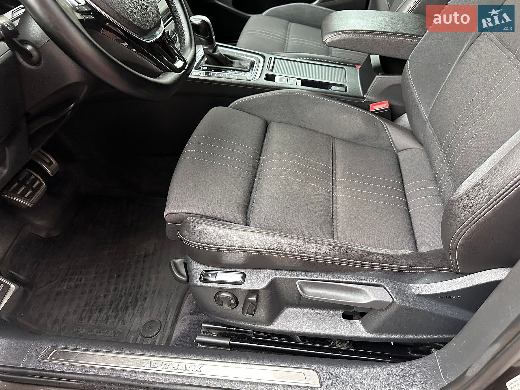 Volkswagen Passat Alltrack 2016 VIN WVWZZZ3CZGE204502 фото оголошення 25 з 91