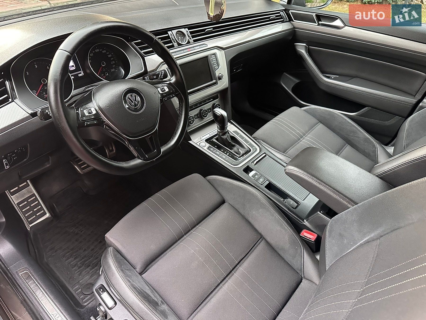 Volkswagen Passat Alltrack 2016 VIN WVWZZZ3CZGE204502 фото оголошення 28 з 91
