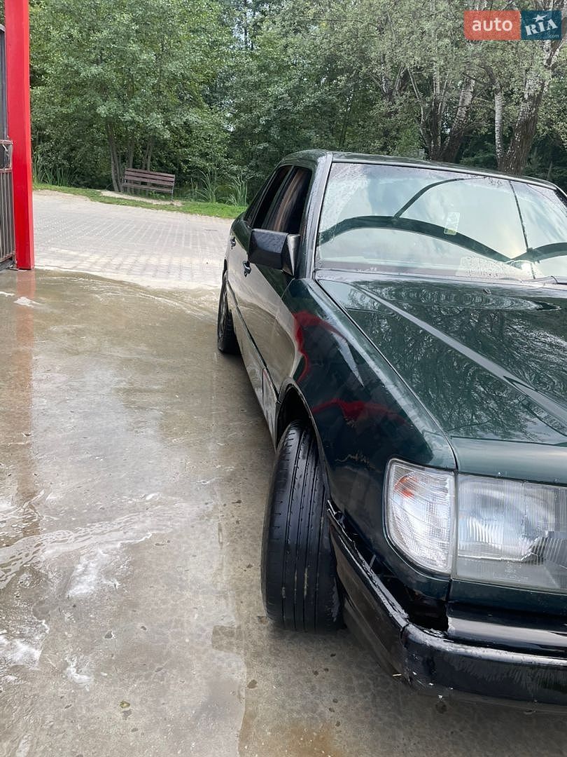 Mercedes-Benz E-Class 1985 VIN WDB1240231A115828 фото оголошення 3 з 13