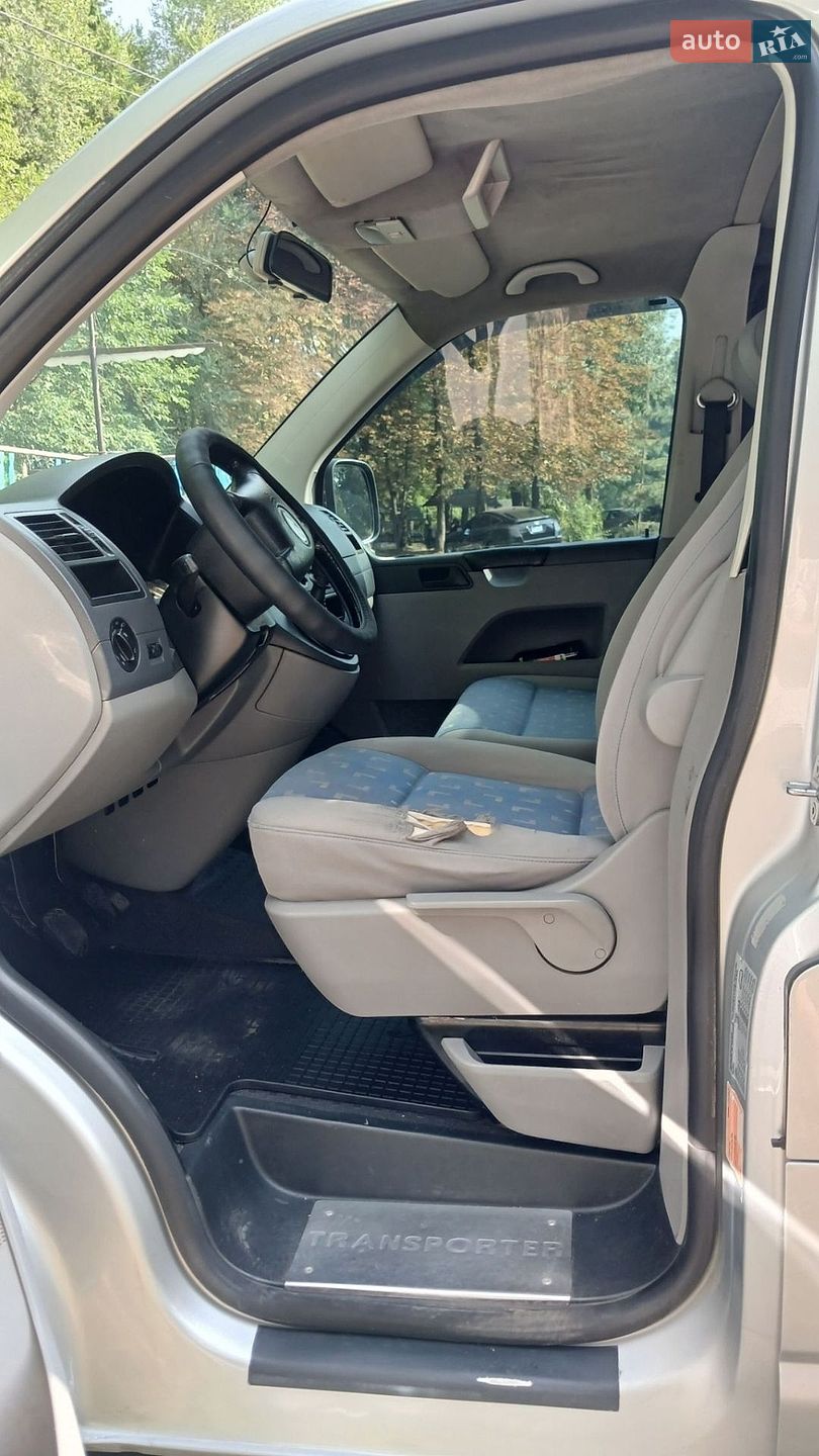 Volkswagen Caravelle 2006 VIN WV1ZZZ7HZ6H095518 фото оголошення 8 з 10