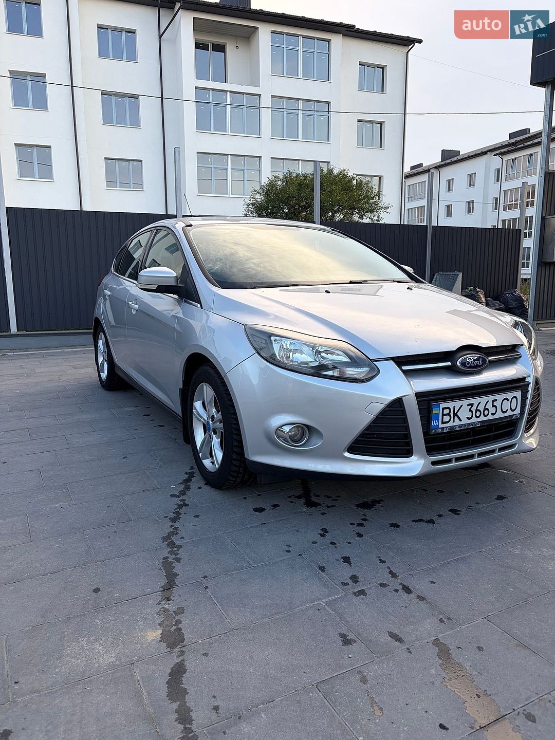 Ford Focus 2012 VIN WF0KXXGCBKCR09823 фото оголошення 2 з 33