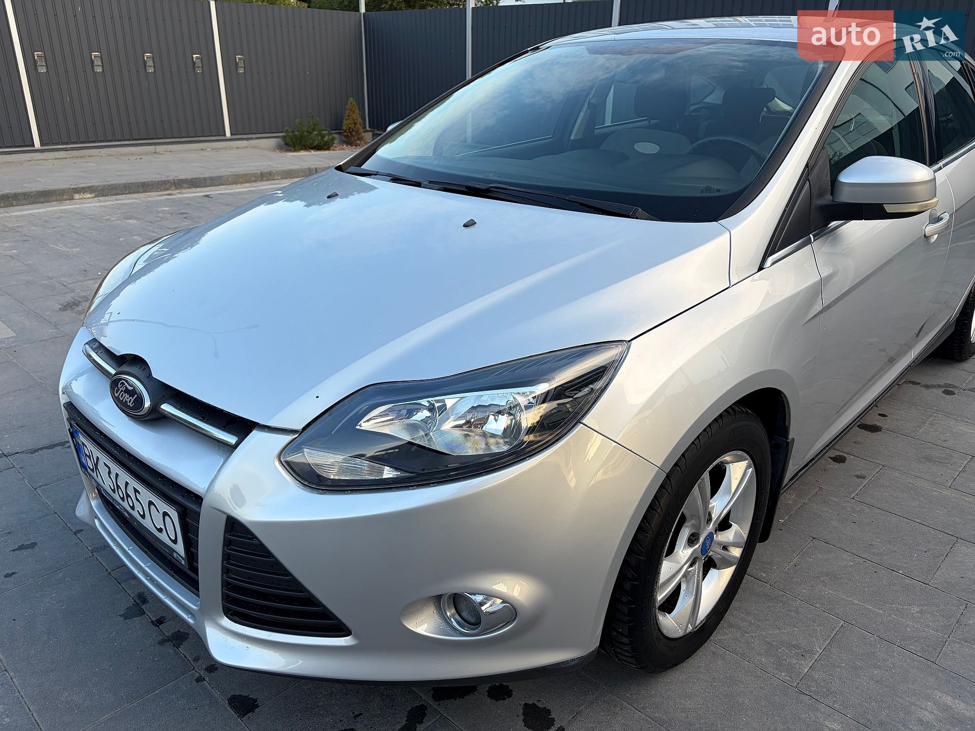 Ford Focus 2012 VIN WF0KXXGCBKCR09823 фото оголошення 4 з 33