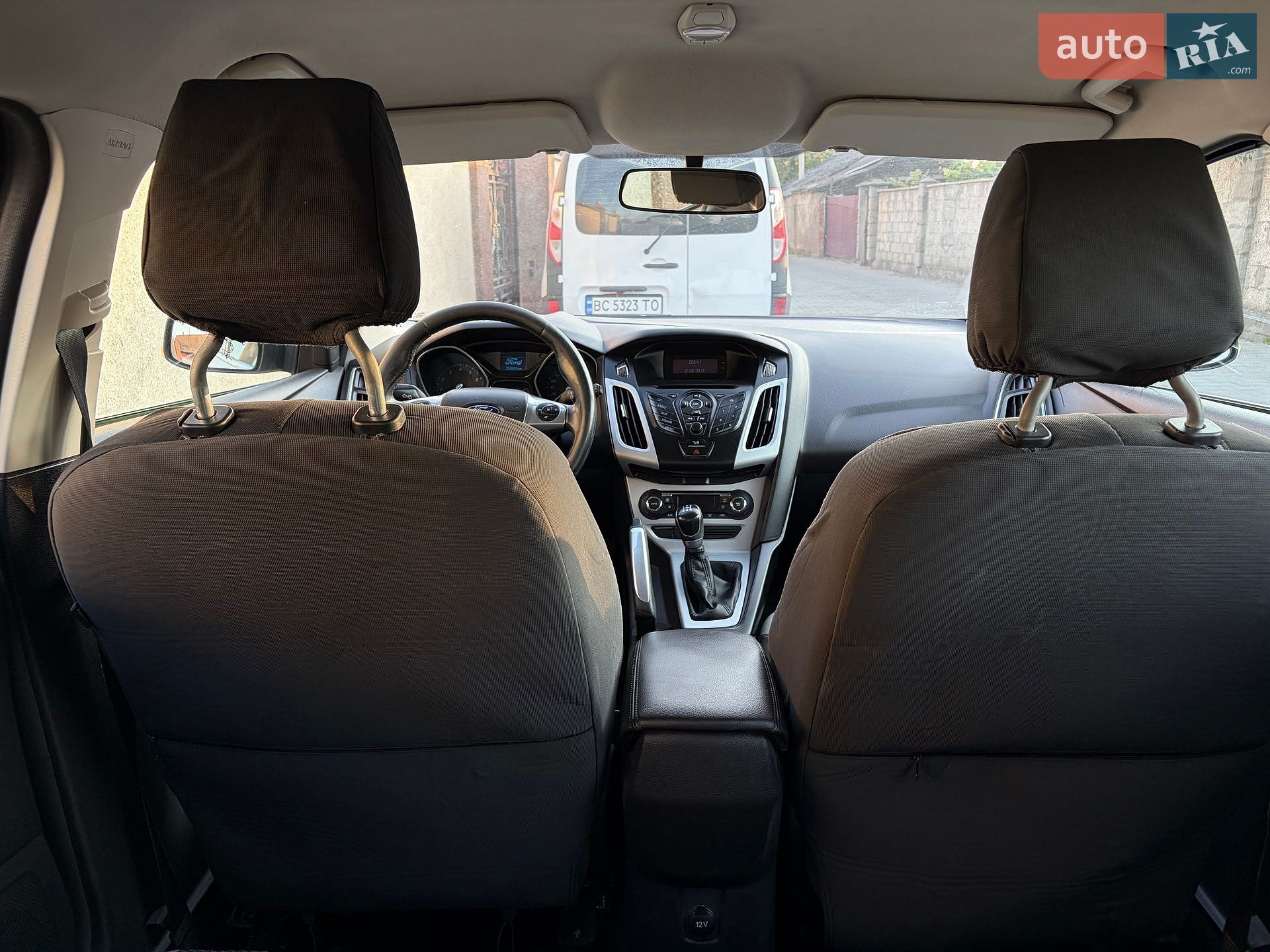 Ford Focus 2012 VIN WF0KXXGCBKCR09823 фото оголошення 30 з 33