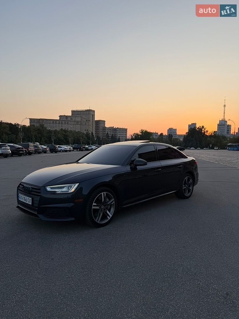 Audi A4 2018 VIN WAUENAF48JN015659 фото оголошення 3 з 20