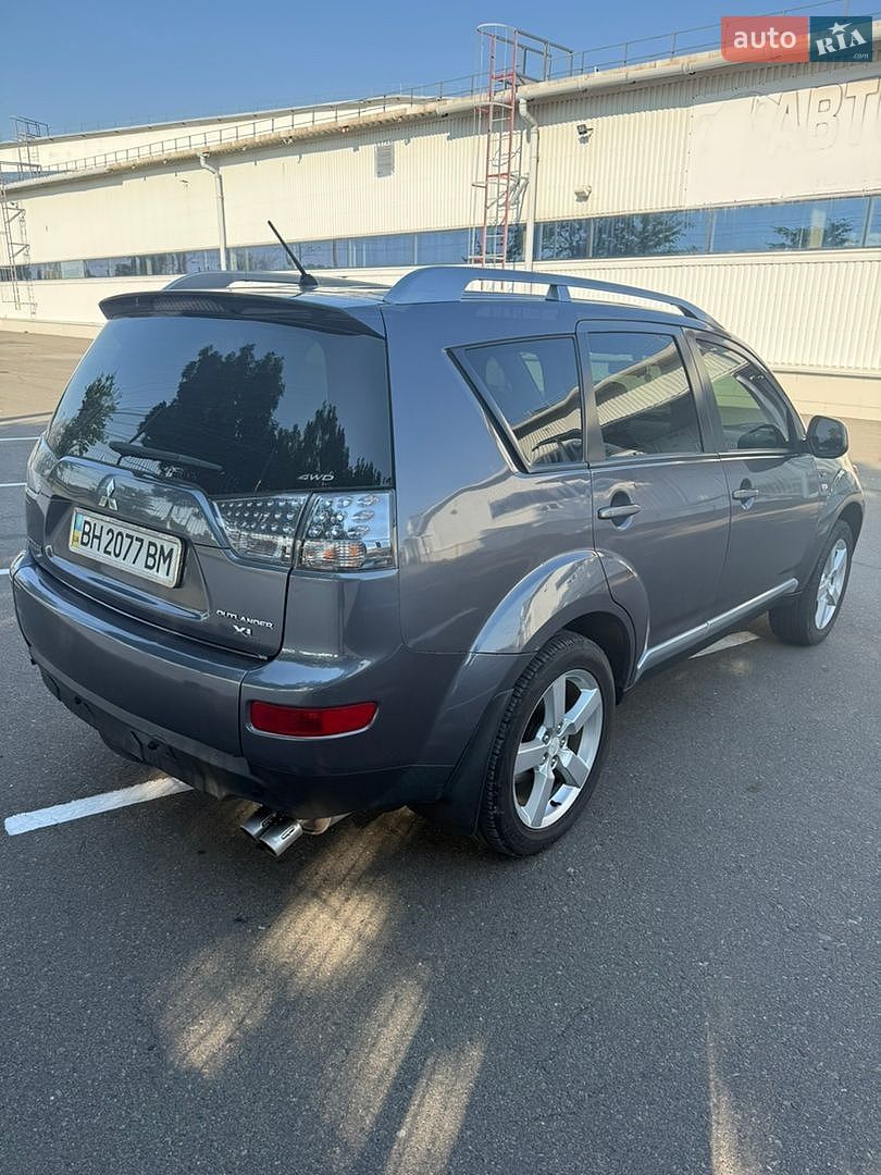 Mitsubishi Outlander XL 2007 VIN JMBXLCW6W7Z001202 фото оголошення 3 з 35