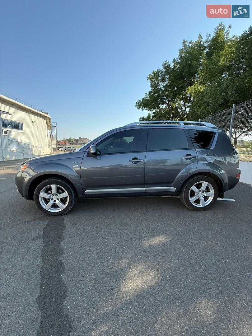 Mitsubishi Outlander XL 2007 VIN JMBXLCW6W7Z001202 фото оголошення 4 з 35
