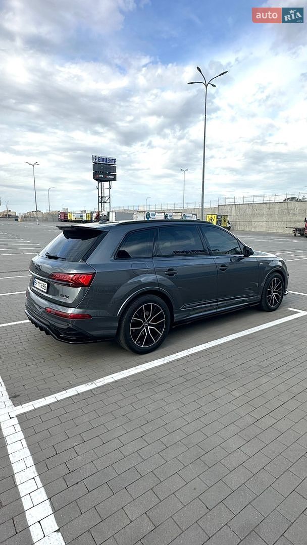 Audi Q7 2020 VIN WAUZZZ4M5MD014700 фото оголошення 18 з 97
