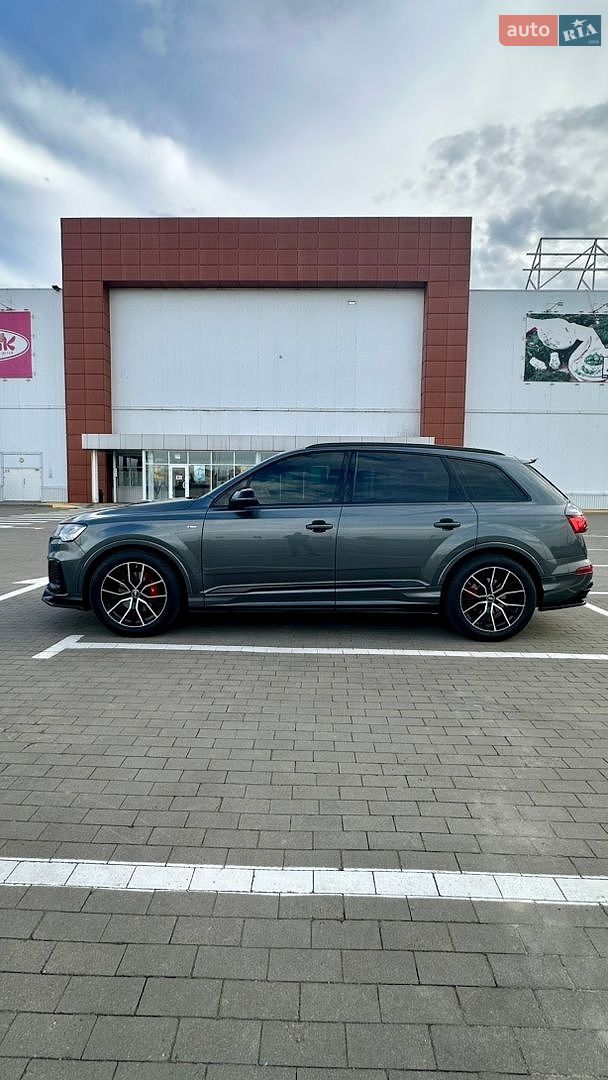 Audi Q7 2020 VIN WAUZZZ4M5MD014700 фото оголошення 13 з 97