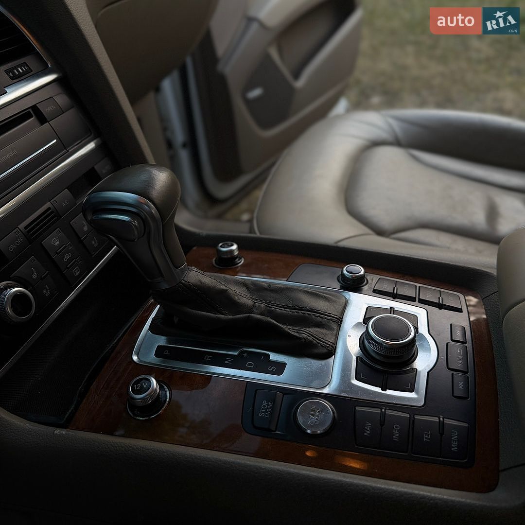 Audi Q7 2013 VIN WA1VMAFE8ED001510 фото оголошення 9 з 26