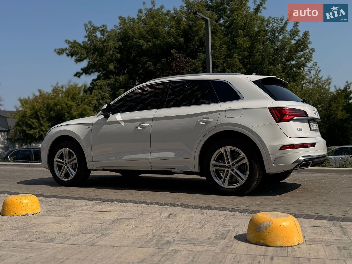 Audi Q5 2025 VIN WA1G2AFY9S2065779 фото оголошення 2 з 20