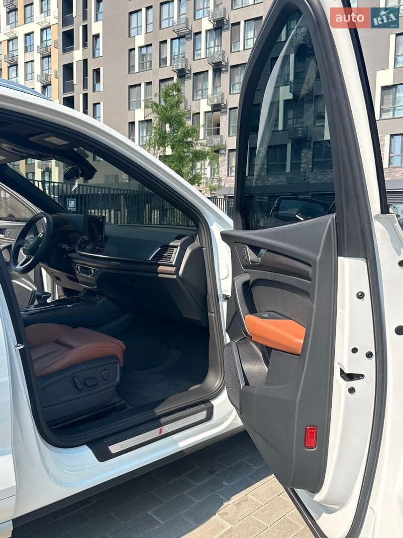 Audi Q5 2025 VIN WA1G2AFY9S2065779 фото оголошення 7 з 20