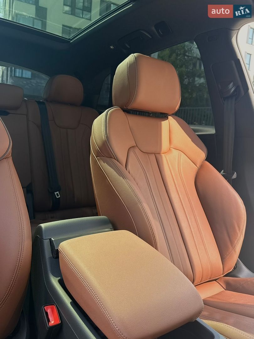 Audi Q5 2025 VIN WA1G2AFY9S2065779 фото оголошення 11 з 20