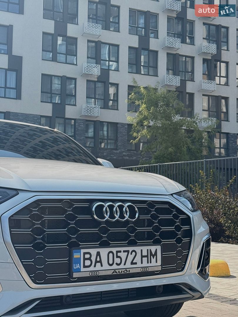 Audi Q5 2025 VIN WA1G2AFY9S2065779 фото оголошення 12 з 21