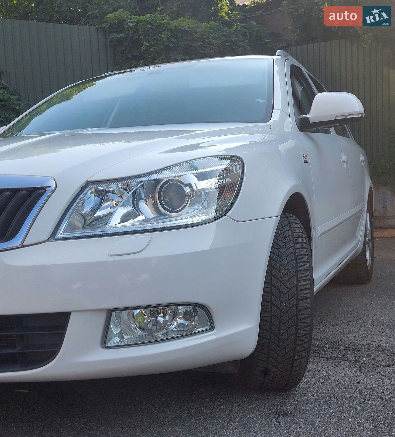 Skoda Octavia 2011 VIN TMBKK61Z8C2007533 фото оголошення 9 з 49