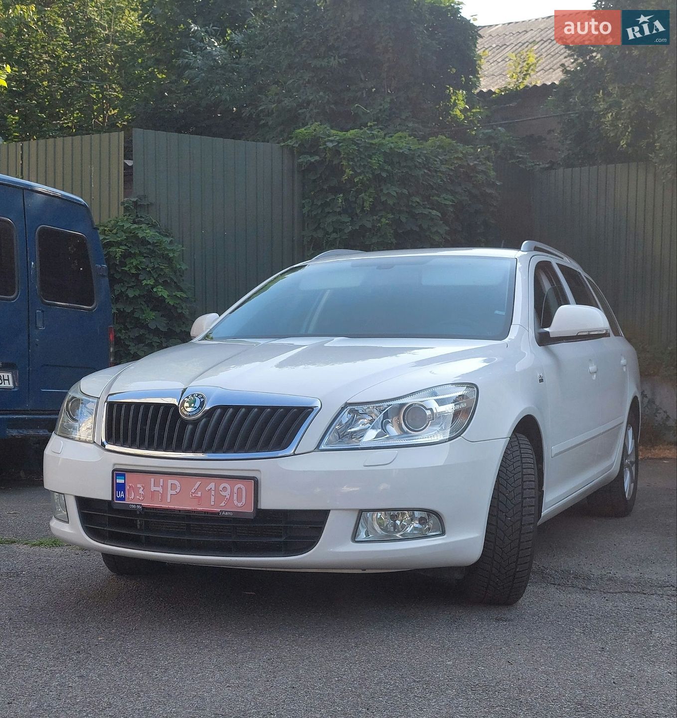 Skoda Octavia 2011 VIN TMBKK61Z8C2007533 фото оголошення 8 з 49