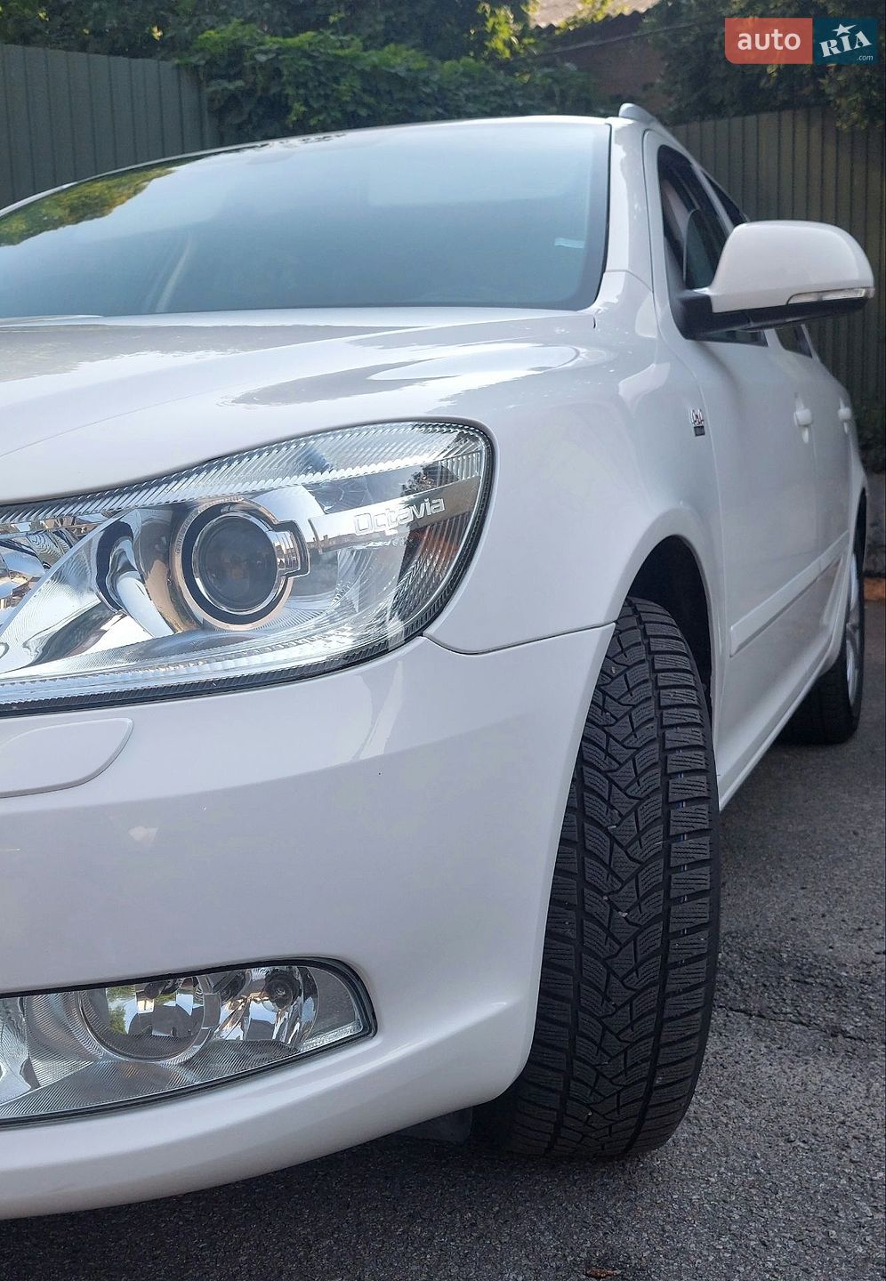 Skoda Octavia 2011 VIN TMBKK61Z8C2007533 фото оголошення 10 з 49