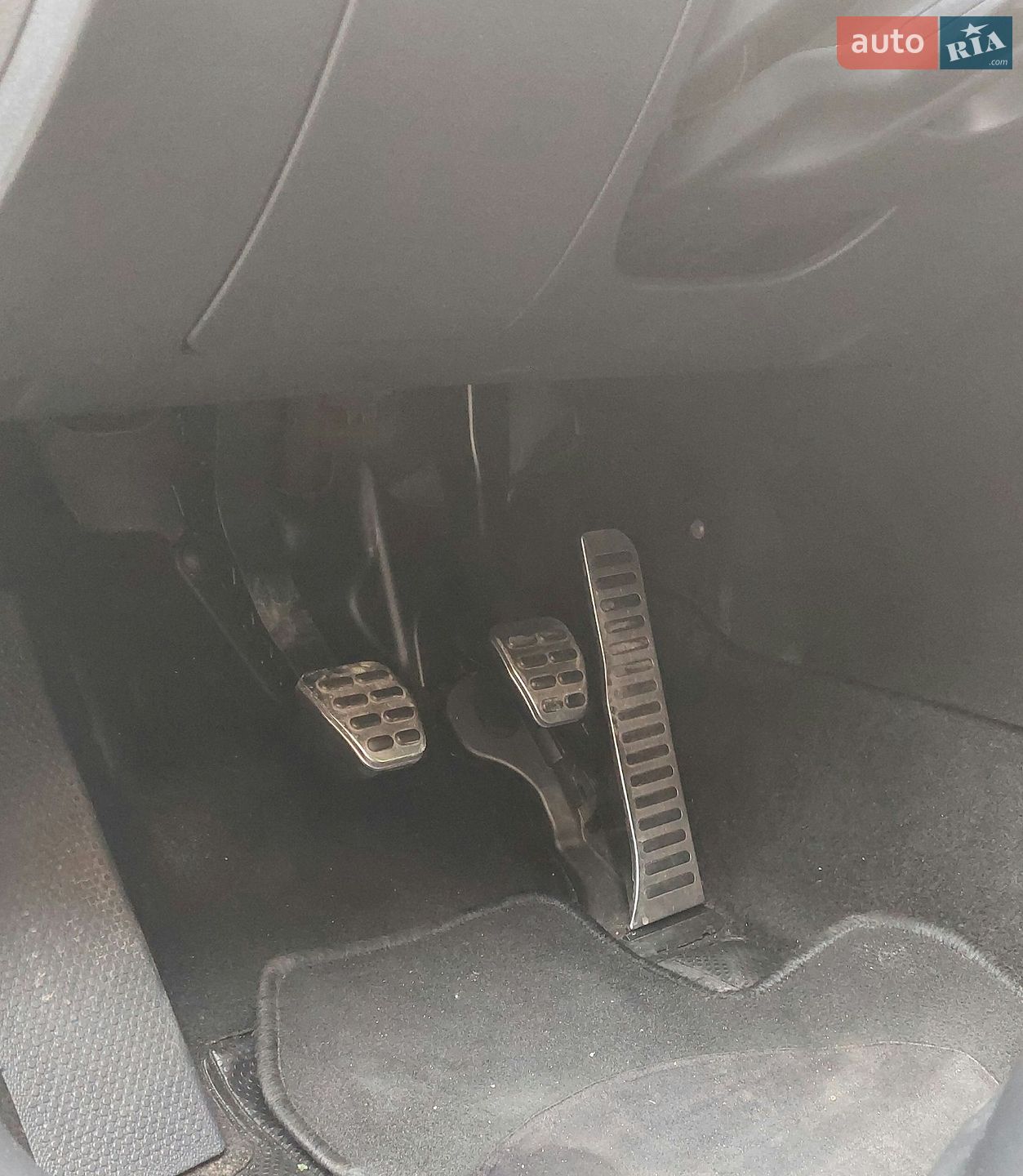 Skoda Octavia 2011 VIN TMBKK61Z8C2007533 фото оголошення 35 з 49