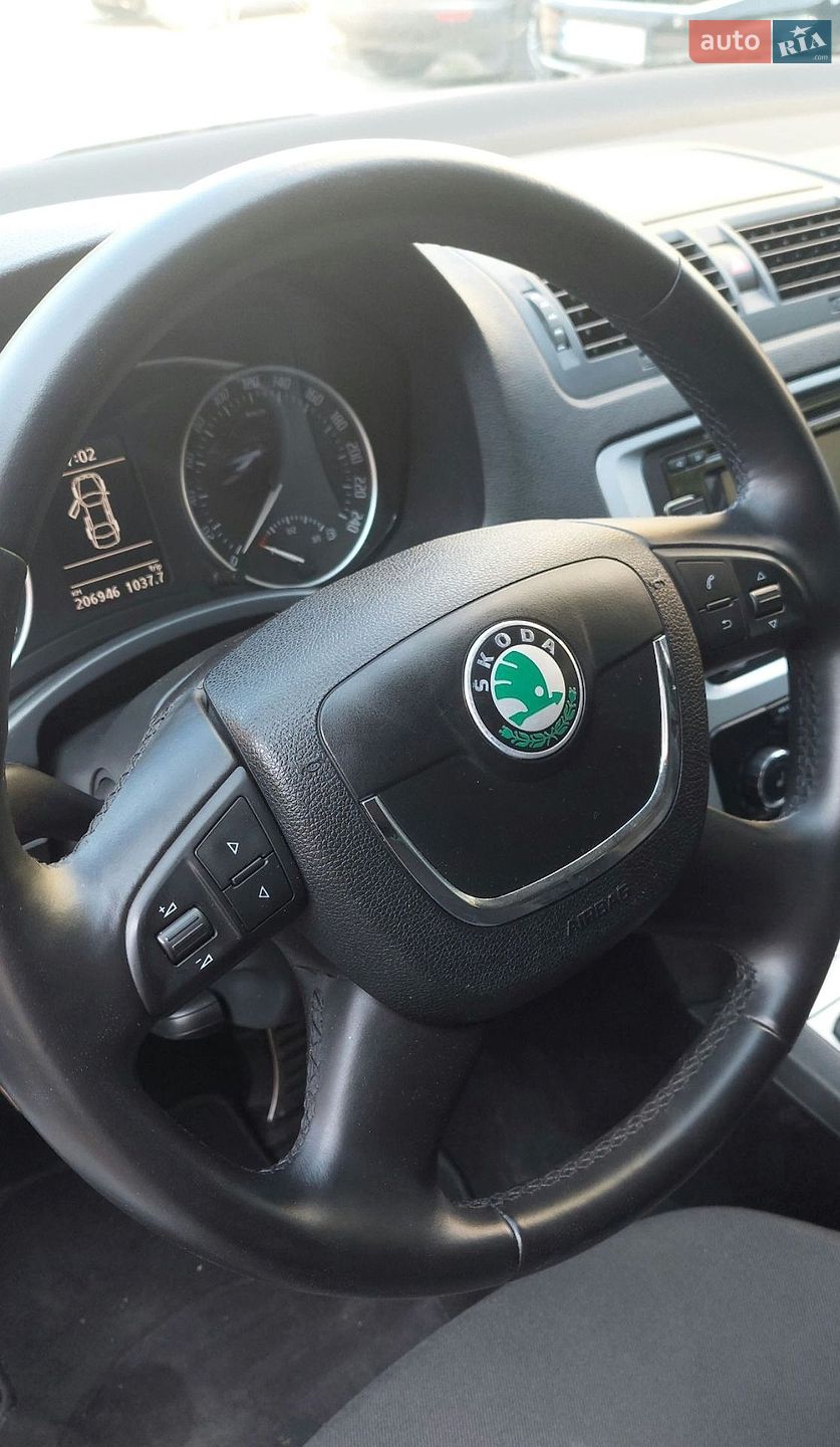 Skoda Octavia 2011 VIN TMBKK61Z8C2007533 фото оголошення 36 з 49