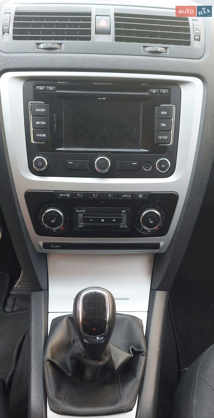 Skoda Octavia 2011 VIN TMBKK61Z8C2007533 фото оголошення 38 з 49