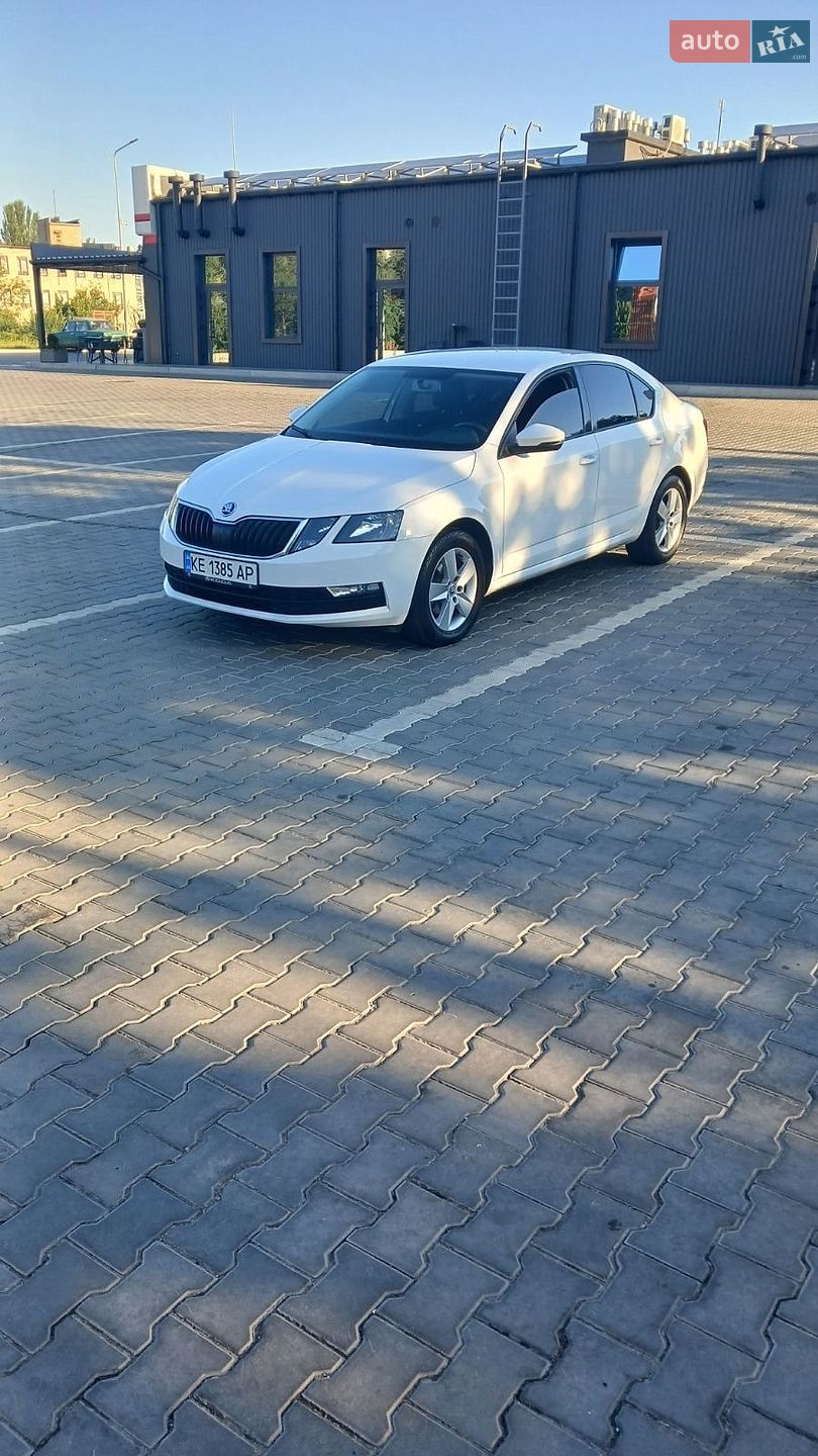 Skoda Octavia 2019 VIN TMBAG7NE9K0142332 фото оголошення 31 з 38