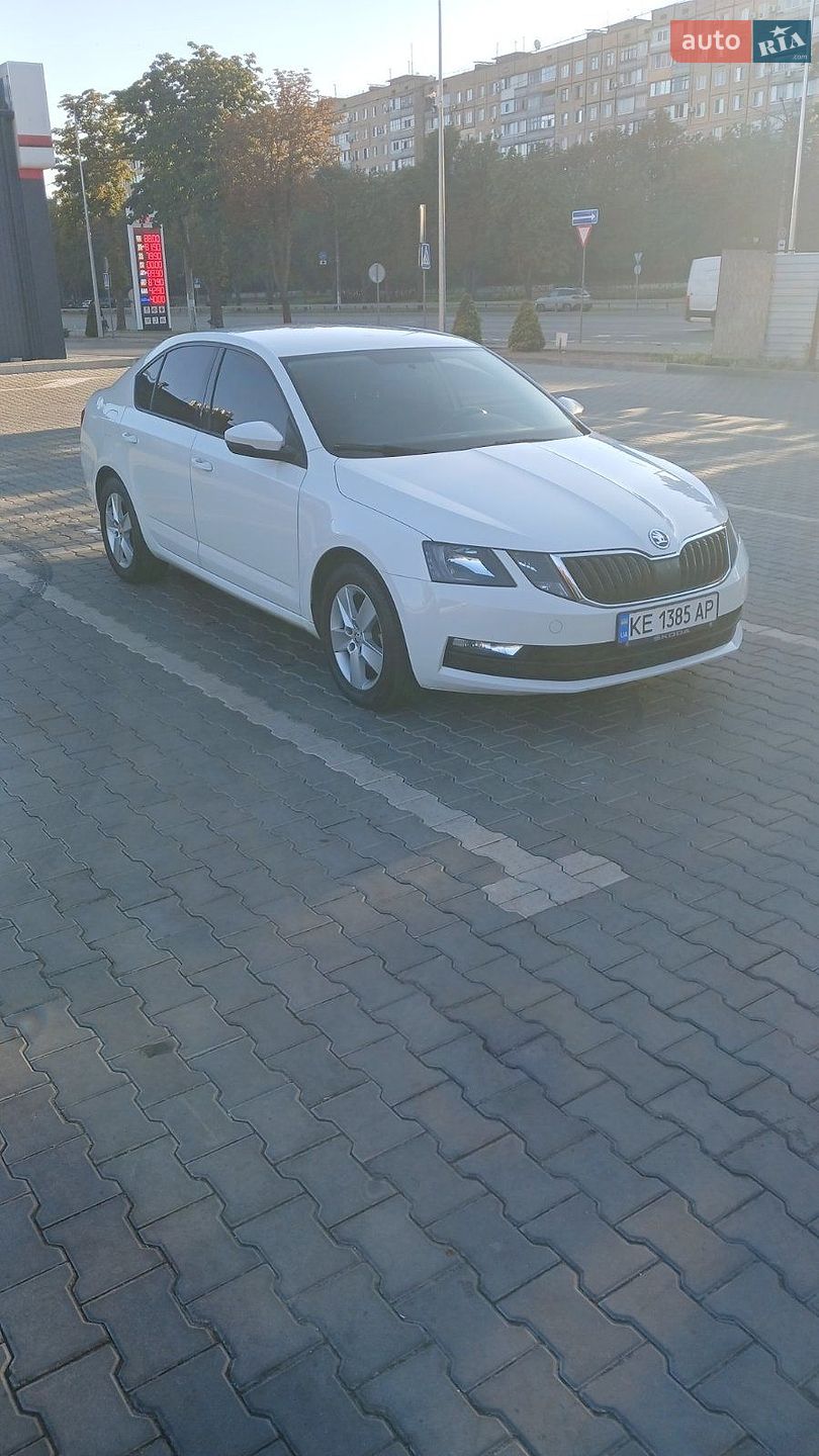 Skoda Octavia 2019 VIN TMBAG7NE9K0142332 фото оголошення 35 з 38
